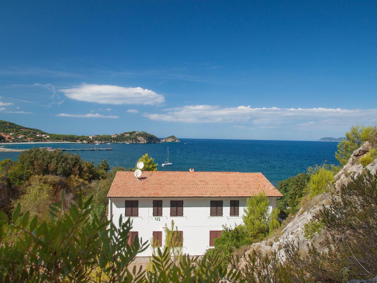 Apartment La Roccia By Interhome Cavo Luaran gambar